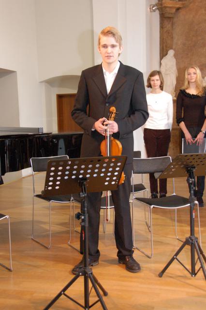 J. Knettig - zpěv sólo